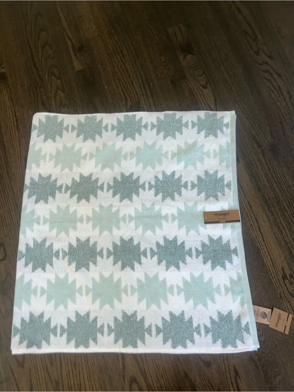 Wrangler Mint Green & White Aztec Pattern Bath Towel